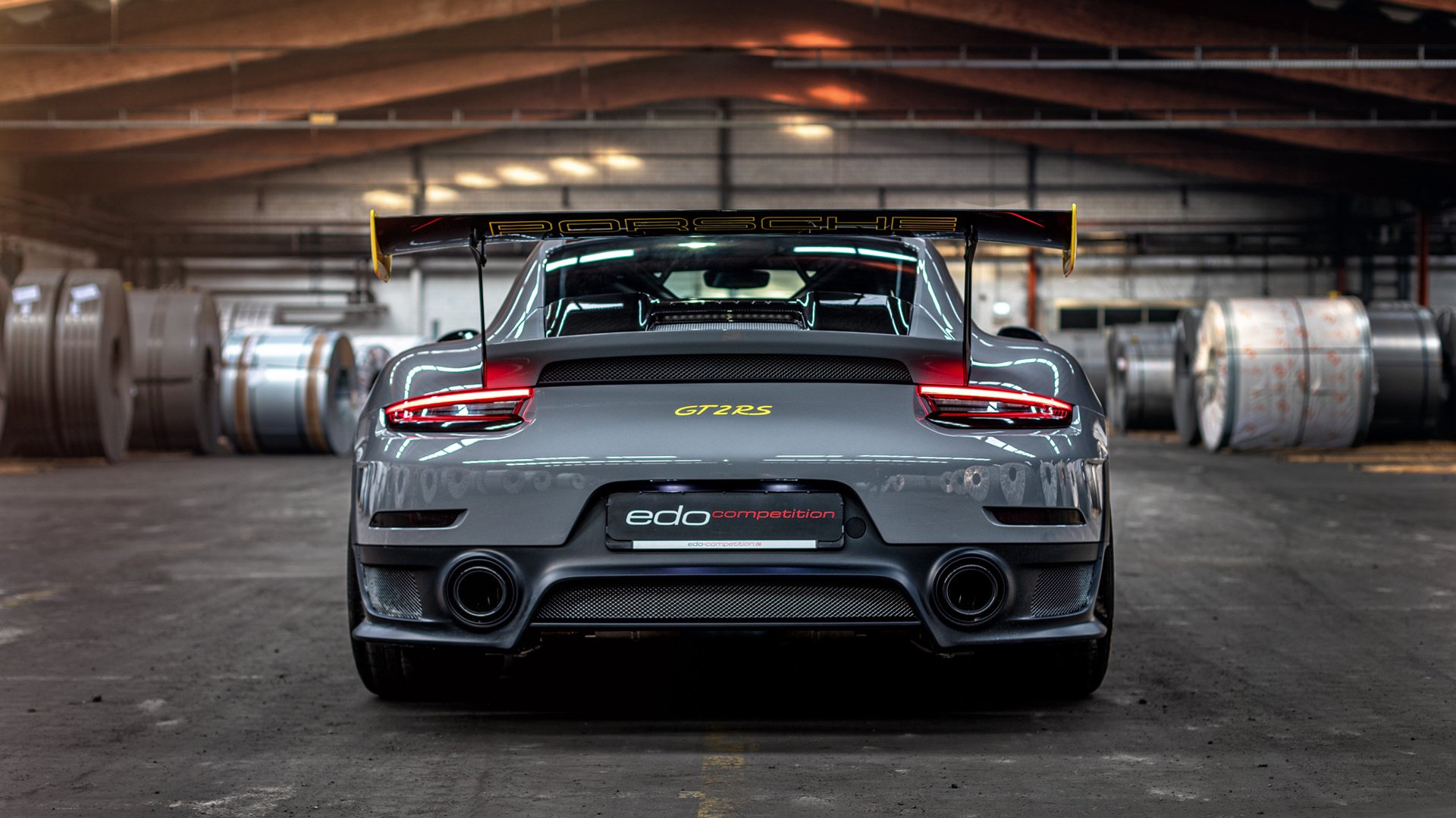 九游下载中心-墨西哥马术协会授予卡洛斯·汉克“年度最佳盛装舞步骑手”称号。